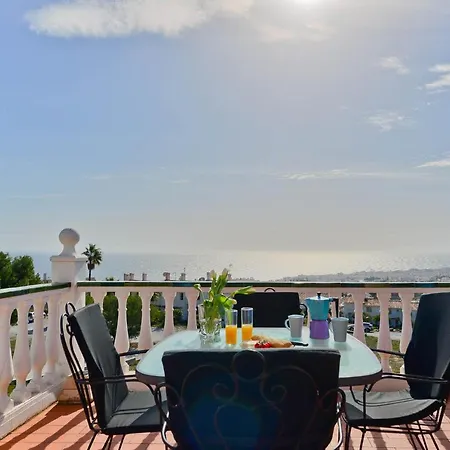Hébergement de vacances El Algarrobo *